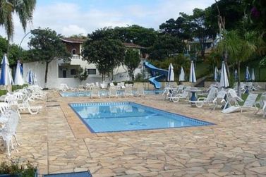 Casa &agrave; venda - 450m&sup2; - Condominio Portal das Hortencias