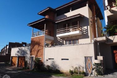 Casa &agrave; venda - 220m&sup2; - Jardim das Flores