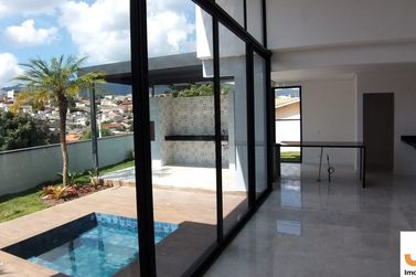 Casa &agrave; venda - 235m&sup2; - Jardim Paulista