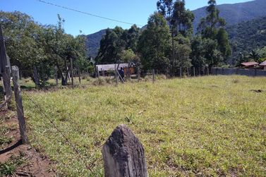 Terreno &agrave; venda - 2750m&sup2; - piuca