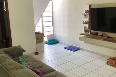Sobrado &agrave; venda - 150m&sup2; - CENTRO