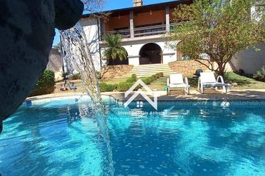 Casa &agrave; venda - 480m&sup2; - Jardim dos Pinheiros