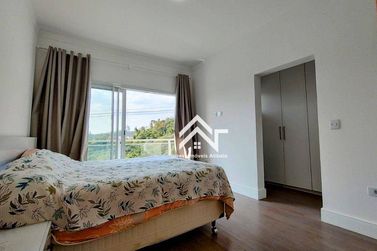 Casa &agrave; venda - 200m&sup2; - Condom&iacute;nio Alto da Floresta