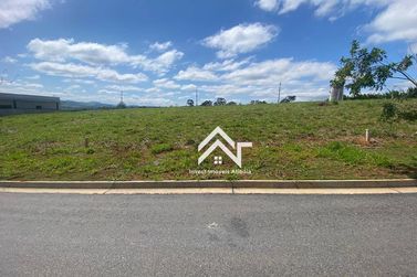 Terreno &agrave; venda - 360m&sup2; - Elementum Residencial Atibaia
