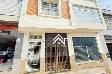 Sal&atilde;o Comercial para alugar - 255m&sup2; - Centro