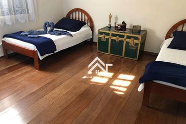 Casa para alugar - 245m&sup2; - Condominio Flamboyant B