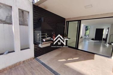 Casa para alugar - 228m&sup2; - Rio Abaixo