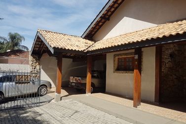 Casa &agrave; venda - 300m&sup2; - CIDADE SAT&Eacute;LITE