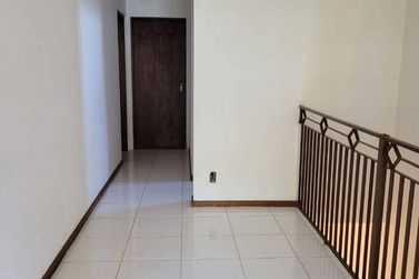 Casa &agrave; venda - 280m&sup2; - Tr&ecirc;s Pistas