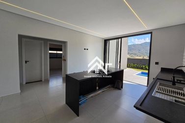 Casa &agrave; venda - 180m&sup2; - Condom&iacute;nio Portal Lamis