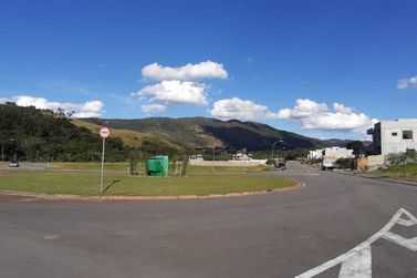Terreno &agrave; venda - 682m&sup2; - RESIDENCIAL GRANVILLE