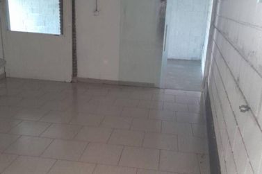 Sal&atilde;o Comercial para alugar - 1600m&sup2; - Guaxinduva