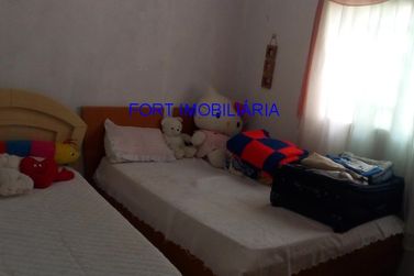 Casa &agrave; venda - 210m&sup2; - CAMPOS DE ATIBAIA