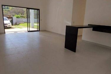 Casa &agrave; venda - 135m&sup2; - Port&atilde;o