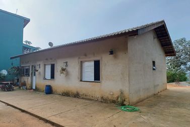 Ch&aacute;cara &agrave; venda - Cachoeira