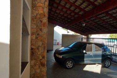 Casa &agrave; venda - 242m&sup2; - Jardim Tapajos