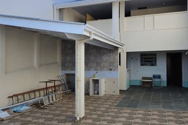Casa &agrave; venda - 280m&sup2; - Jardim Imperial