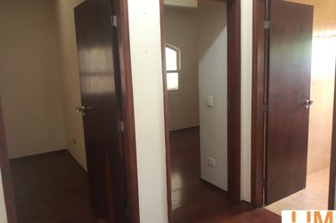 Casa &agrave; venda - 238m&sup2; - Jardim Sui&ccedil;a