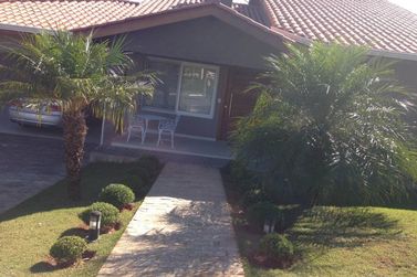 Casa &agrave; venda - 390m&sup2; - CONDOM&Iacute;NIO SERRA DA ESTRELA