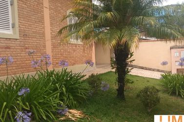 Casa &agrave; venda - 238m&sup2; - Jardim Sui&ccedil;a