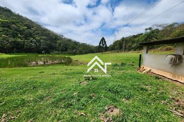 S&iacute;tio &agrave; venda - 532400m&sup2; - Pe&atilde;o