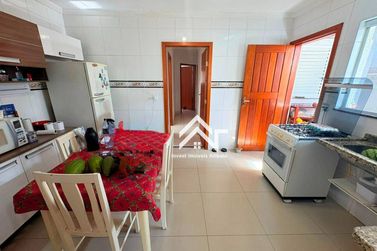Casa &agrave; venda - 120m&sup2; - Nova Cerejeira