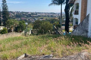 Terreno &agrave; venda - 1037m&sup2; - Condom&iacute;nio Flamboyant