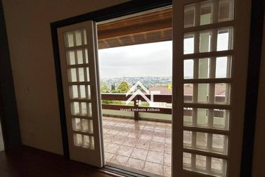 Casa para alugar - 440m&sup2; - Vila Petr&oacute;polis