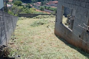 Terreno &agrave; venda - 412m&sup2; - santa maria