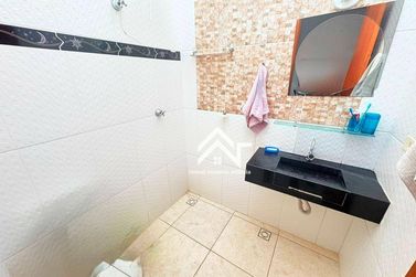 Casa &agrave; venda - 120m&sup2; - Nova Cerejeira