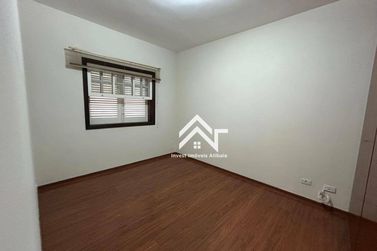 Casa para alugar - 440m&sup2; - Vila Petr&oacute;polis