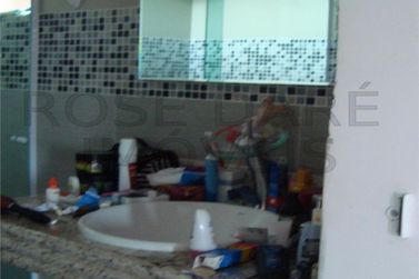 Casa &agrave; venda - 300m&sup2; - NOVA CEREJEIRA