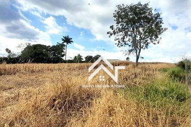Terreno &agrave; venda - 24000m&sup2; - Parque Rio Abaixo