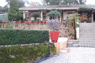 Casa &agrave; venda - 450m&sup2; - JARDIM DO LAGO