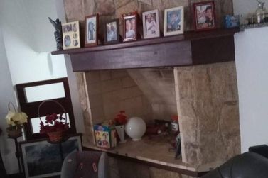 Casa &agrave; venda - 400m&sup2; - Jardim Siriema