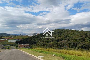 Terreno &agrave; venda - 300m&sup2; - Condom&iacute;nio Portal Lamis