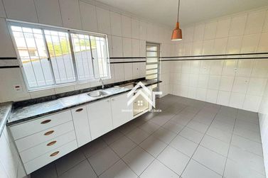 Casa &agrave; venda - 240m&sup2; - Jardim Paulista