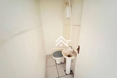 Sal&atilde;o Comercial para alugar - 89m&sup2; - Recreio Estoril