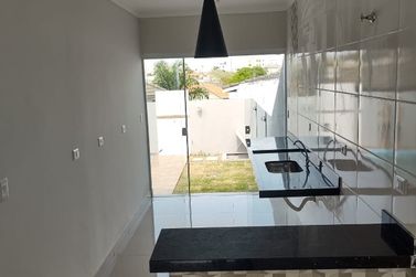 Casa &agrave; venda - 73m&sup2; - NOVA CEREJEIRA