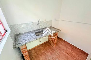 Sal&atilde;o Comercial para alugar - 50m&sup2; - Centro