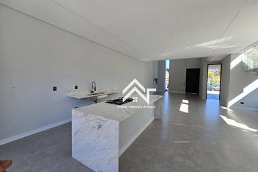 Casa &agrave; venda - 300m&sup2; - Vila Santista