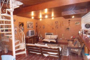Ch&aacute;cara &agrave; venda - 650m&sup2; - Jardim Maracan&atilde;