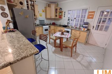 Casa &agrave; venda - 343m&sup2; - Jardim Itaperi
