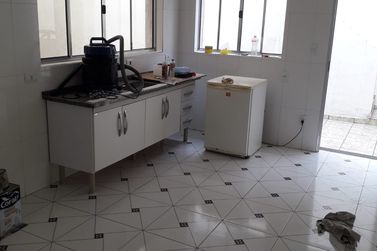 Casa &agrave; venda - 130m&sup2; - CENTRO