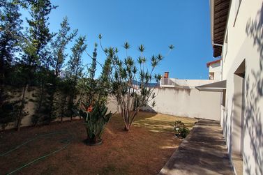 Casa &agrave; venda - 242m&sup2; - Jardim Tapajos
