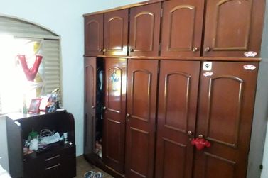 Ch&aacute;cara &agrave; venda - 6000m&sup2; - atibaia
