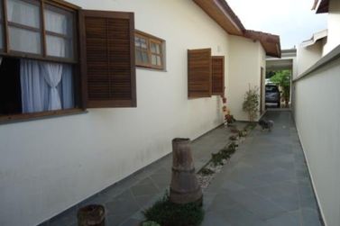 Casa &agrave; venda - 185m&sup2; - Jardim das Flores