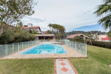 Casa &agrave; venda - 2430m&sup2; - Jardim Itaperi