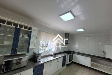 Casa &agrave; venda - 260m&sup2; - Vila Loanda