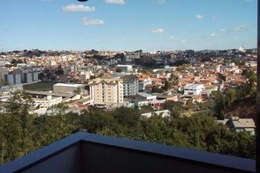 Casa &agrave; venda - 400m&sup2; - VILA PEREIRA BARRETO
